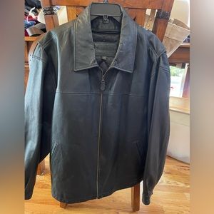 St John’s Bay men’s XL black leather jacket